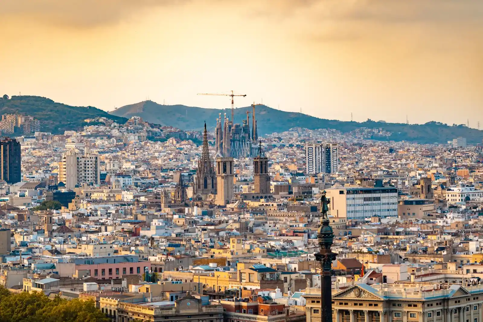 barcelona panorama zachod